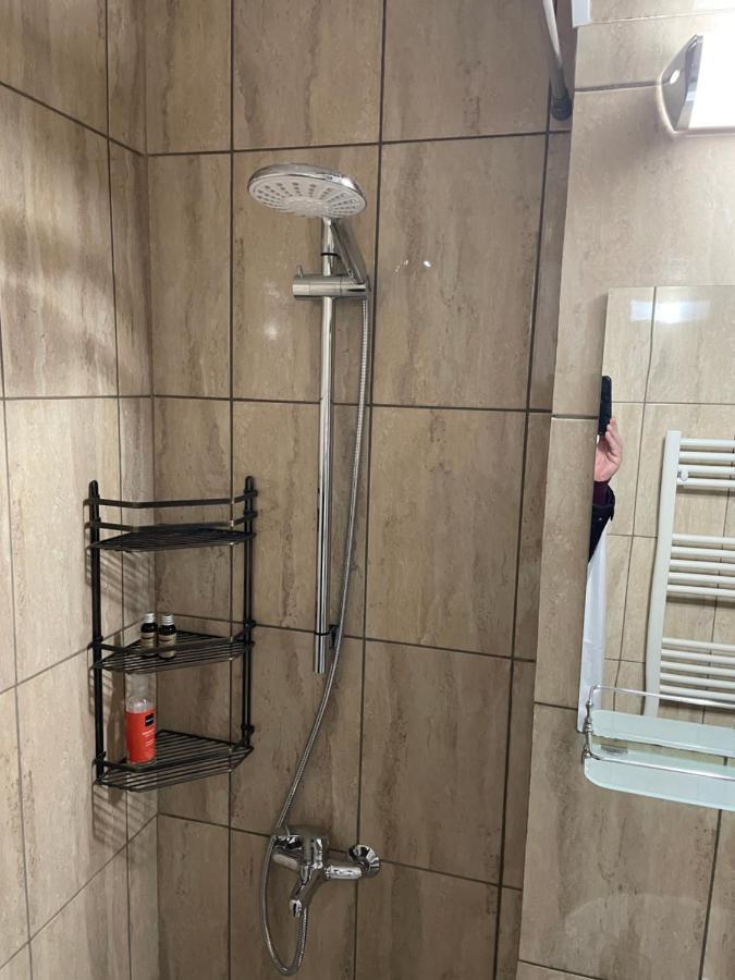 Central Studio Lcs Hunedoara Exterior foto
